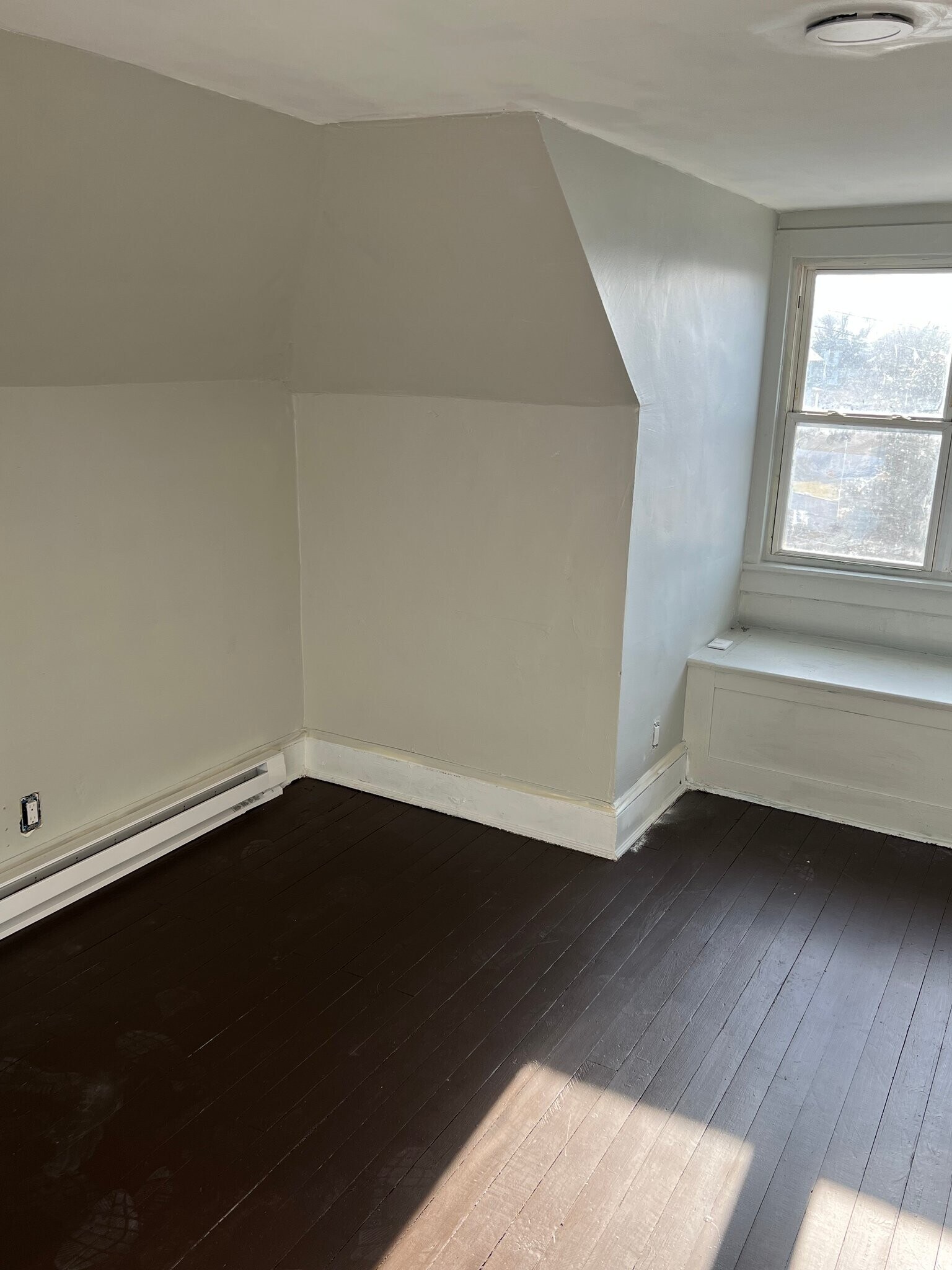 Building Photo - 3006 White Ave