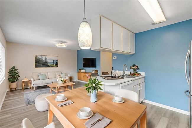 Building Photo - 1601 Big Tree Rd