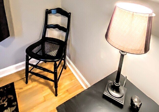 Building Photo - 2925 Center St