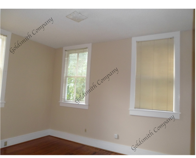 Building Photo - "1-Bedroom Condo in Downtown Greenville"
