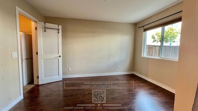 Building Photo - Sweet and Spacious studio with resort styl...