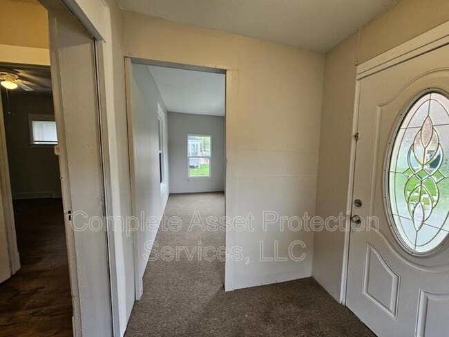 Building Photo - 1105 Woodward St