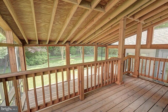 Building Photo - 6306 Rockhurst Rd