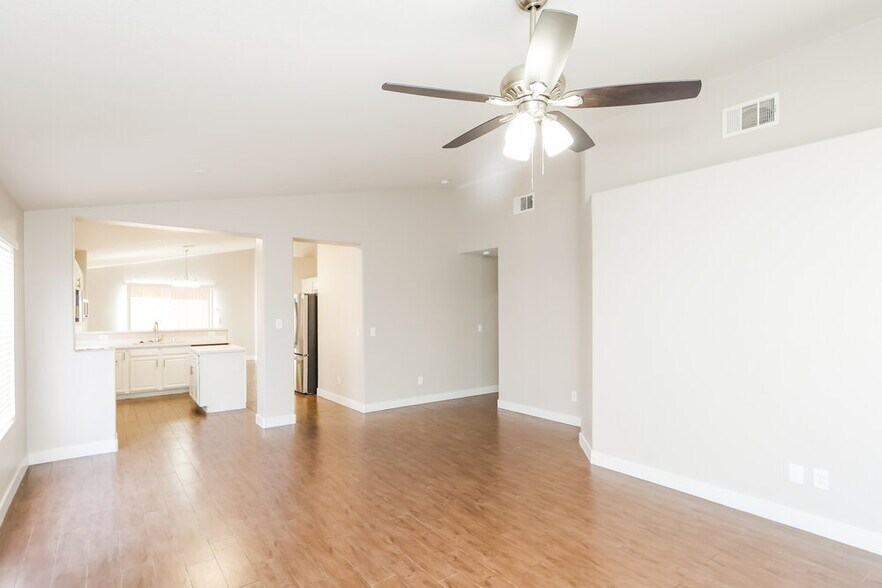 Building Photo - 964 Moore Oaks Ct