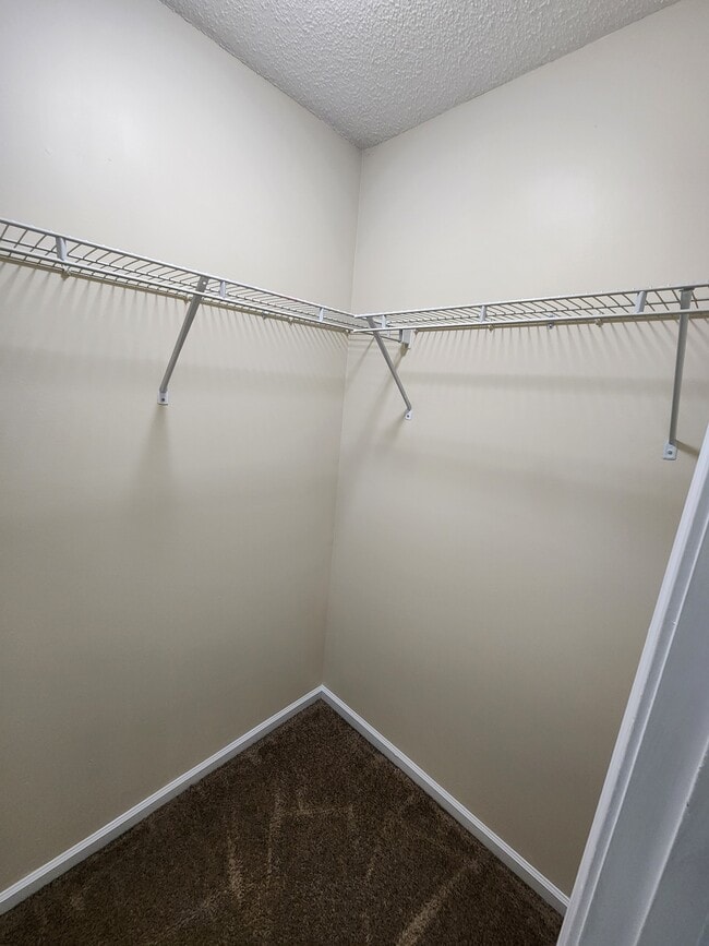 Building Photo - 1239 Askew Dr