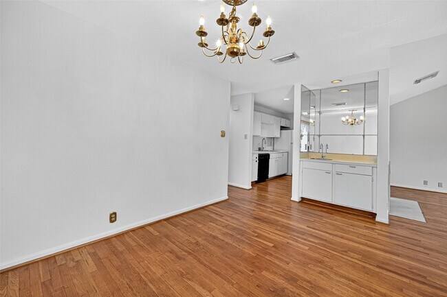 Building Photo - 2829 Timmons Ln