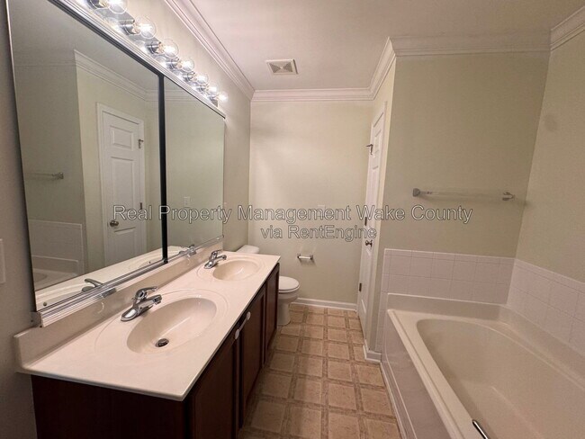 Building Photo - 11701 Coppergate Dr