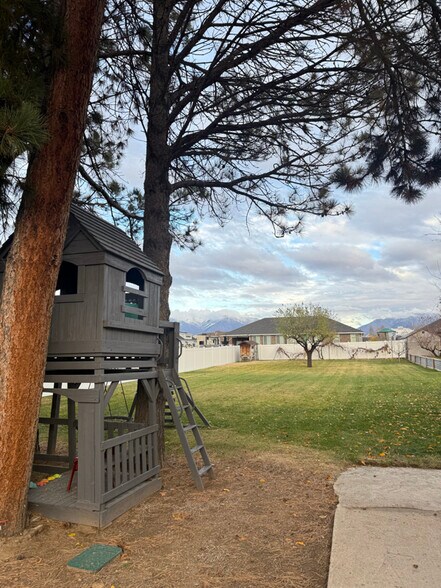 Building Photo - 1108 N 1500 W