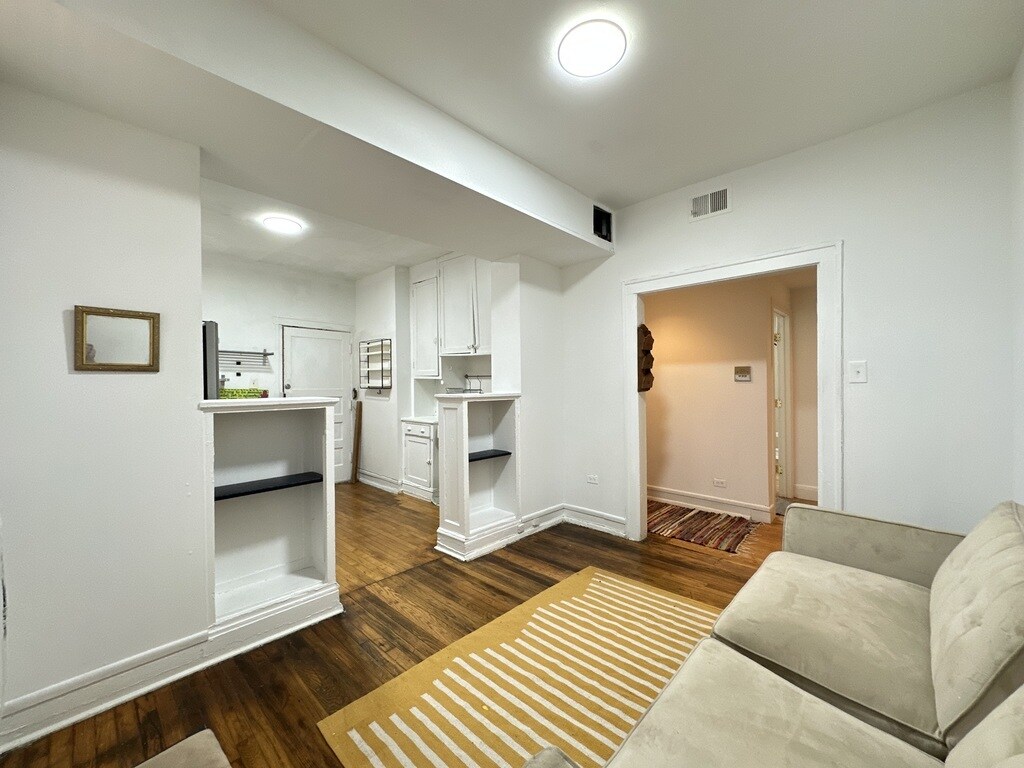 Building Photo - 2021 N Humboldt Blvd