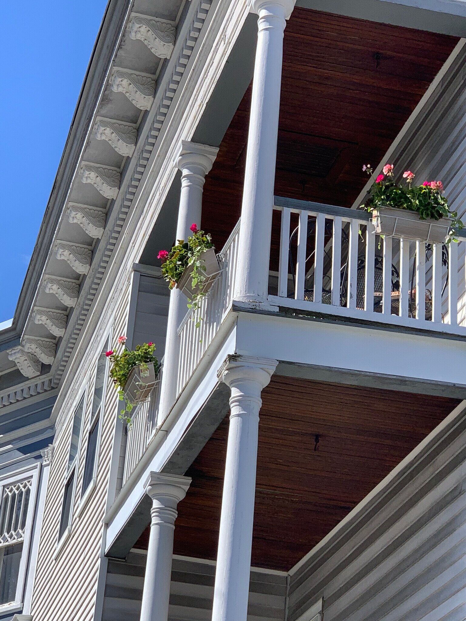 Building Photo - 498 Hanover St