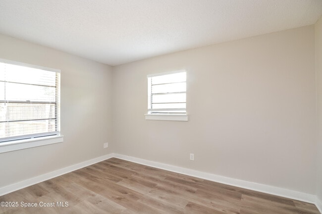 Building Photo - 7405 Calmoso Ave