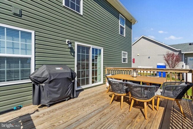 Building Photo - 156 Trapper Ln