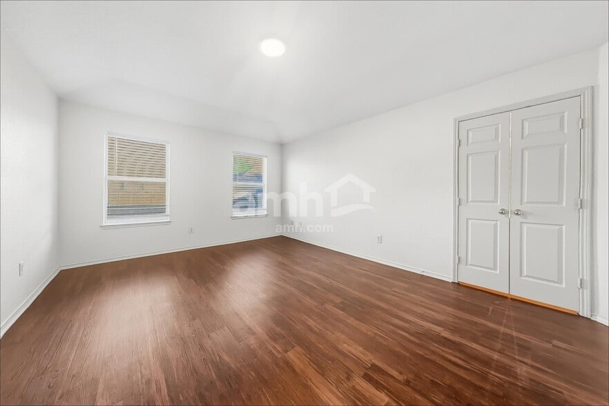 Building Photo - 961 Mesa Vista Dr