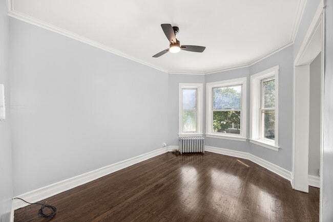Building Photo - 7110 S Eberhart Ave