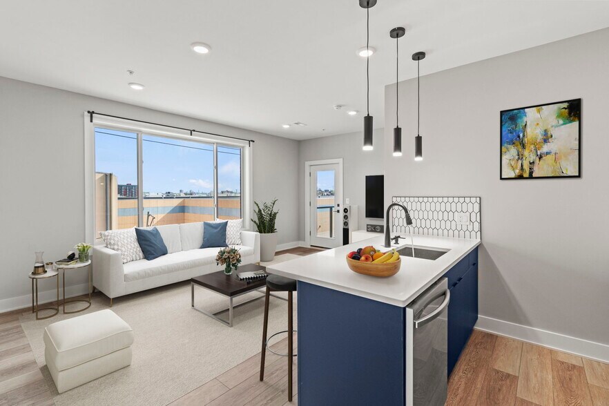 Building Photo - 2626 Trenton Ave