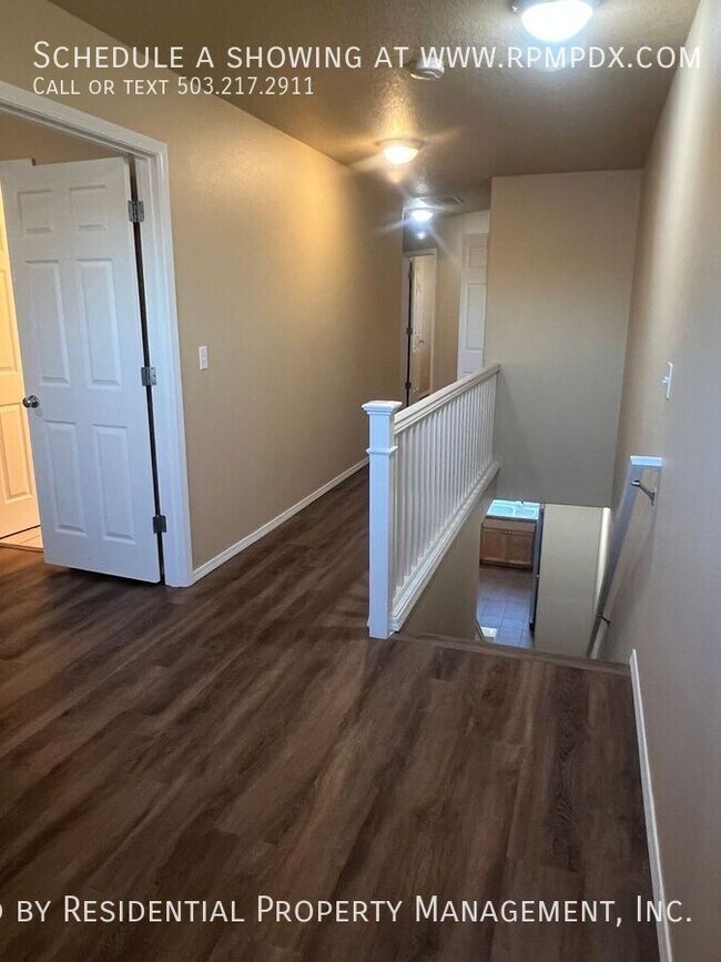 Building Photo - 17284 SW Pleasanton Ln