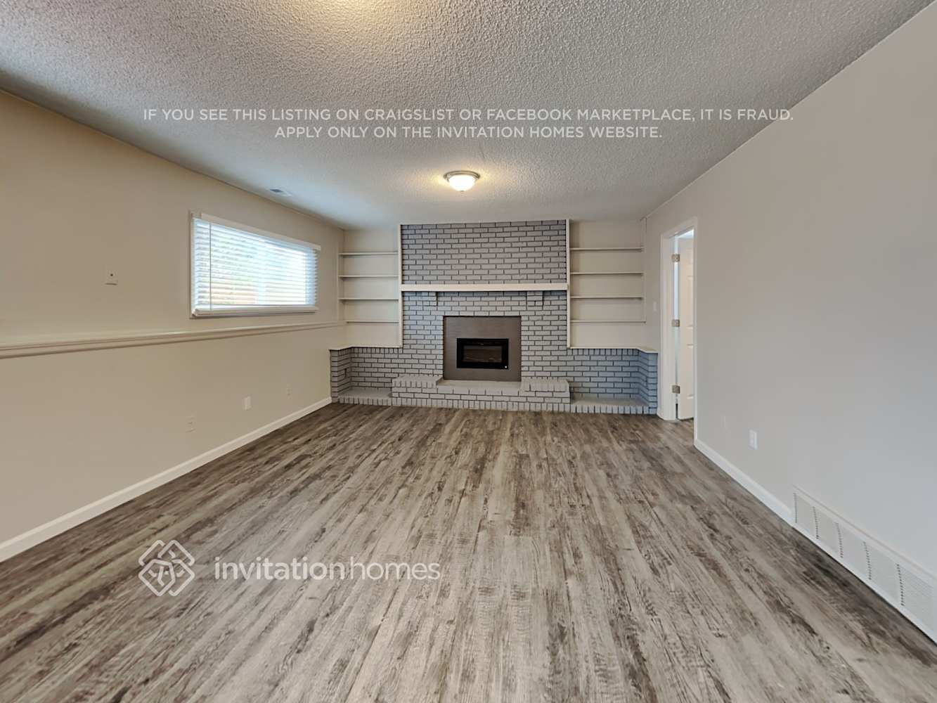 Building Photo - 3155 Zephyr Dr