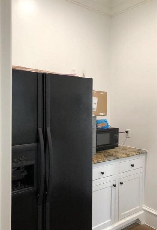 Building Photo - 5606 Old Greenhouse Rd