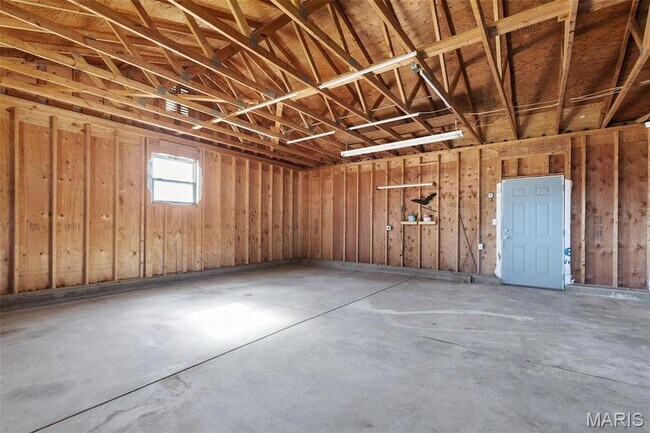 Building Photo - 3205 Fleet Ln