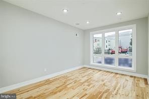 Building Photo - 411 W Hewson St