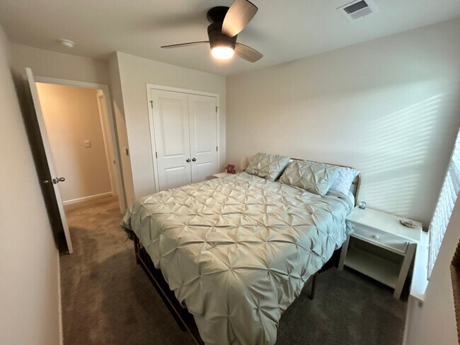 Building Photo - 125 Sunriff CT
