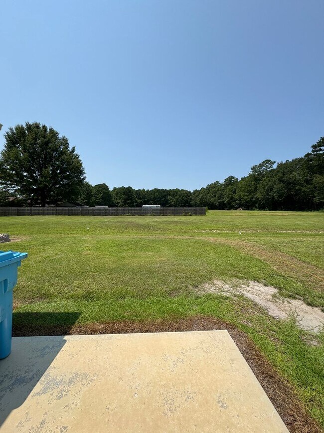 Building Photo - 503 Pecan Tree Ln