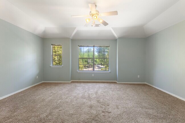 Building Photo - 229 Summerhaze Cir