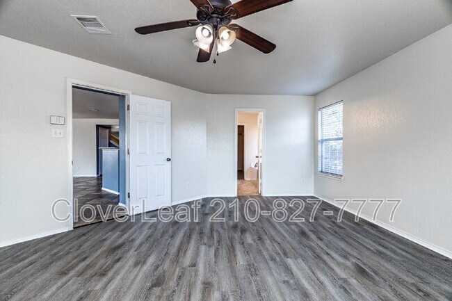 Building Photo - 10602 Terrace Plain