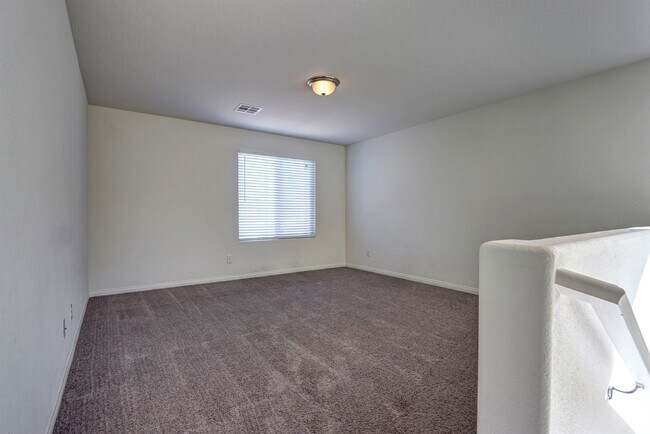 Building Photo - 5853 Lavender Breeze St