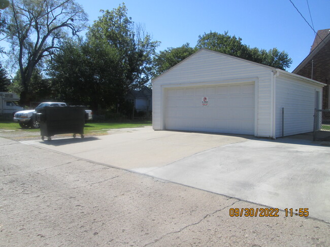 Dumpster/ parking lot - 3703 5th Ave