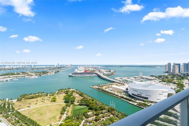 Building Photo - 1040 Biscayne Blvd
