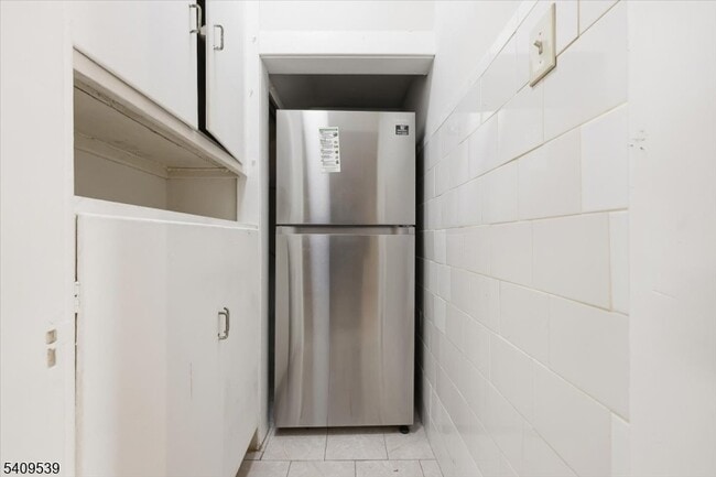 Building Photo - 57 Menzel Ave