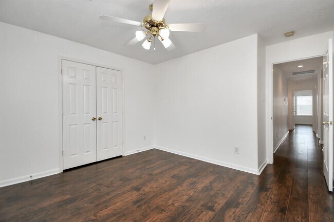 Building Photo - 8522 Chancellorsville Ln