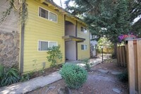 Building Photo - 6755-6755 SW Terri Ct