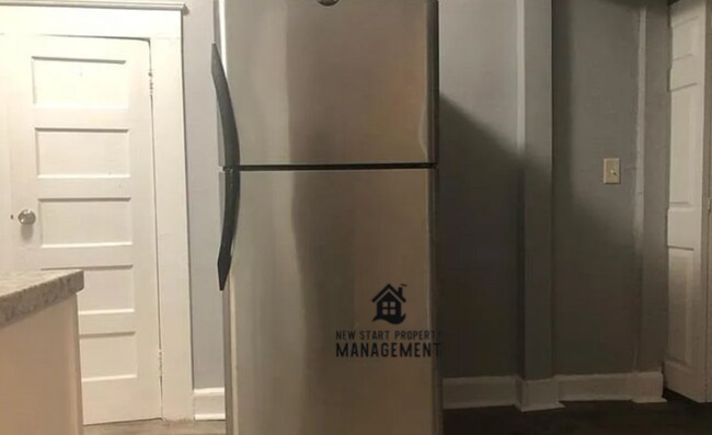 Building Photo - 804 Moreland Ave SE