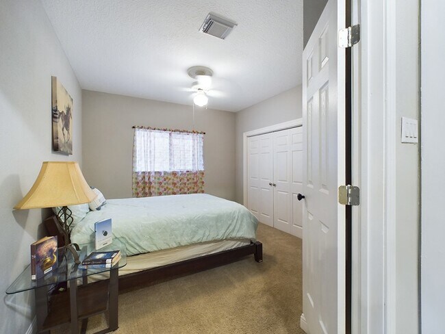 Building Photo - 11614 Taos Ln