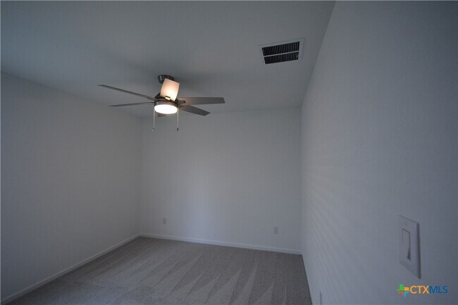 Building Photo - 1537 Hummock Steep