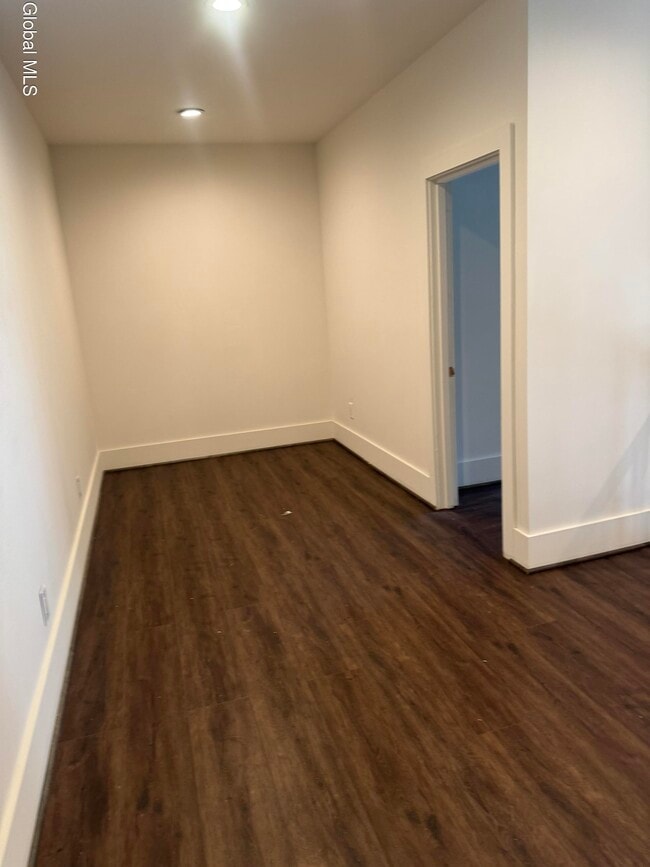 Building Photo - 2125 US-9