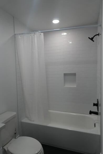 Building Photo - 11840 Barryknoll Ln