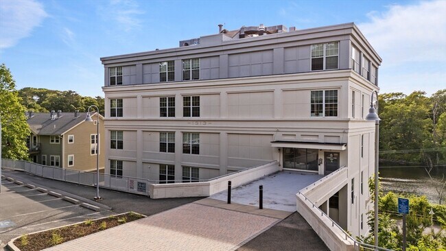 Building Photo - 24 Cobblestone Ln