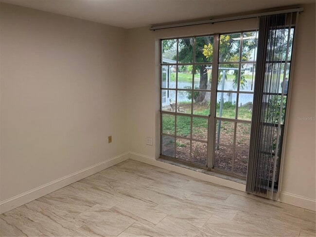 Building Photo - 3551 Landale Dr