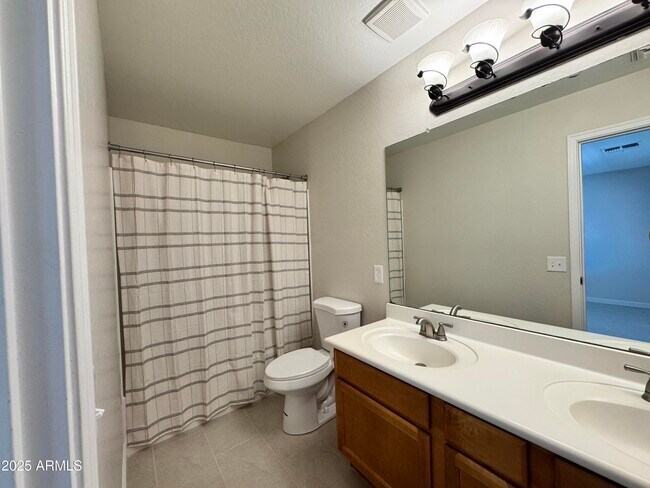 Building Photo - 45008 Miramar Rd