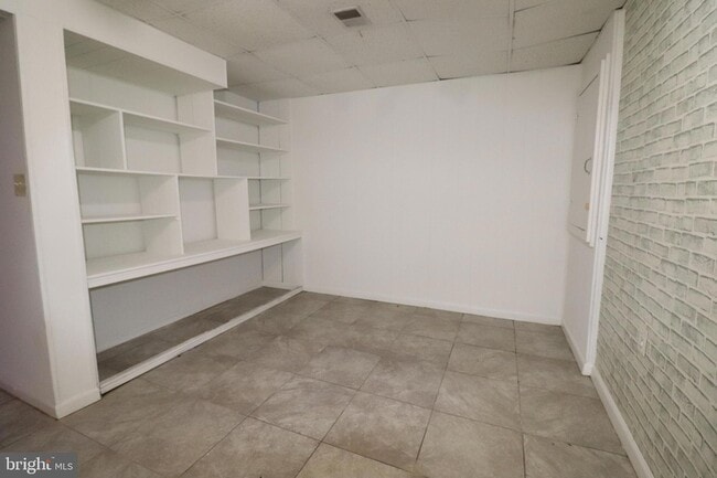 Building Photo - 138 Sharpstead Ln