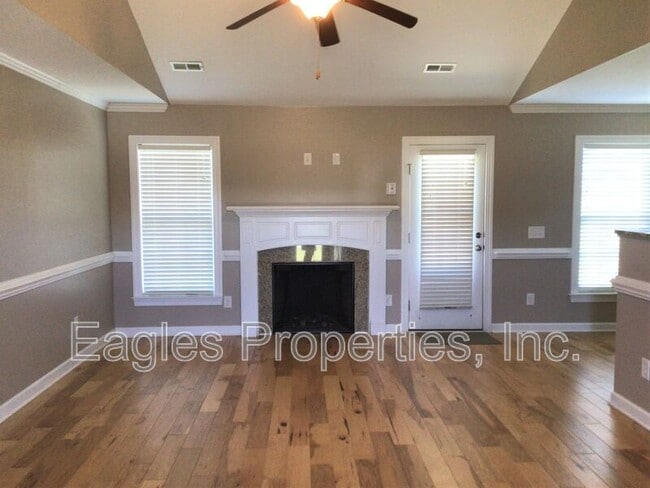 Building Photo - 511 Planters Ridge Dr