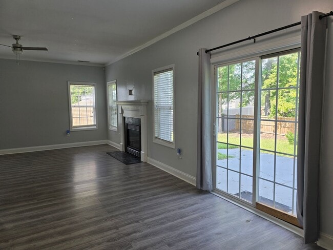 Building Photo - New Listing!!!