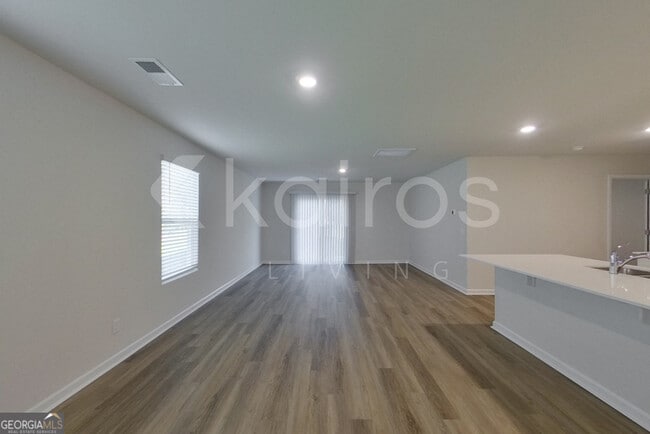 Building Photo - 109 Inez Ave