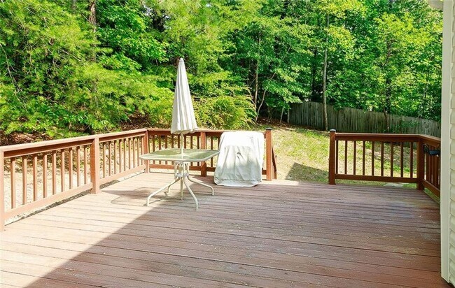 Building Photo - LONGHILL STATION