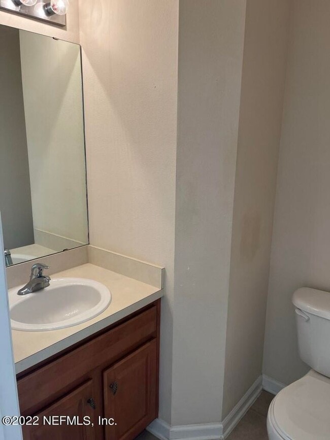 Building Photo - Beautiful Townhome in Biscayne Bay!