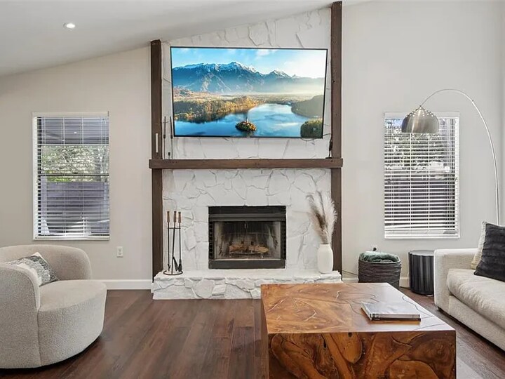 Building Photo - 665 Eastpointe Pky