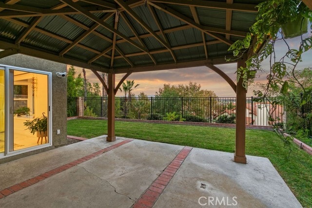 Building Photo - 6039 E Hackamore Ln